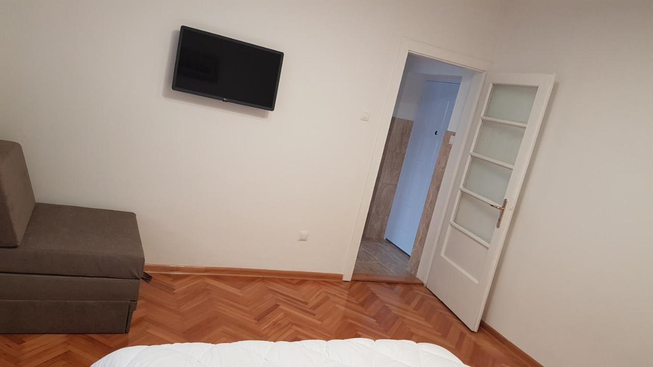 Apartment Bregovi 特雷比涅 外观 照片